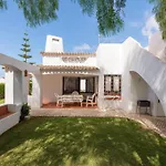 Oura Family House Nyaraló *