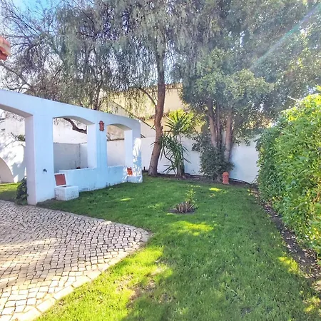 Oura Family House Semesterbostad Albufeira