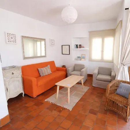 بيت للعطل Oura Family House