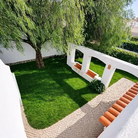 Hébergement de vacances Oura Family House