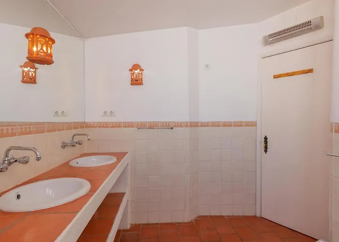 Oura Family House 度假居 阿尔布费拉